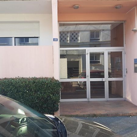 Grand Studio Avec Parking A 10 Minutes Des Plages Lorient Exterior photo