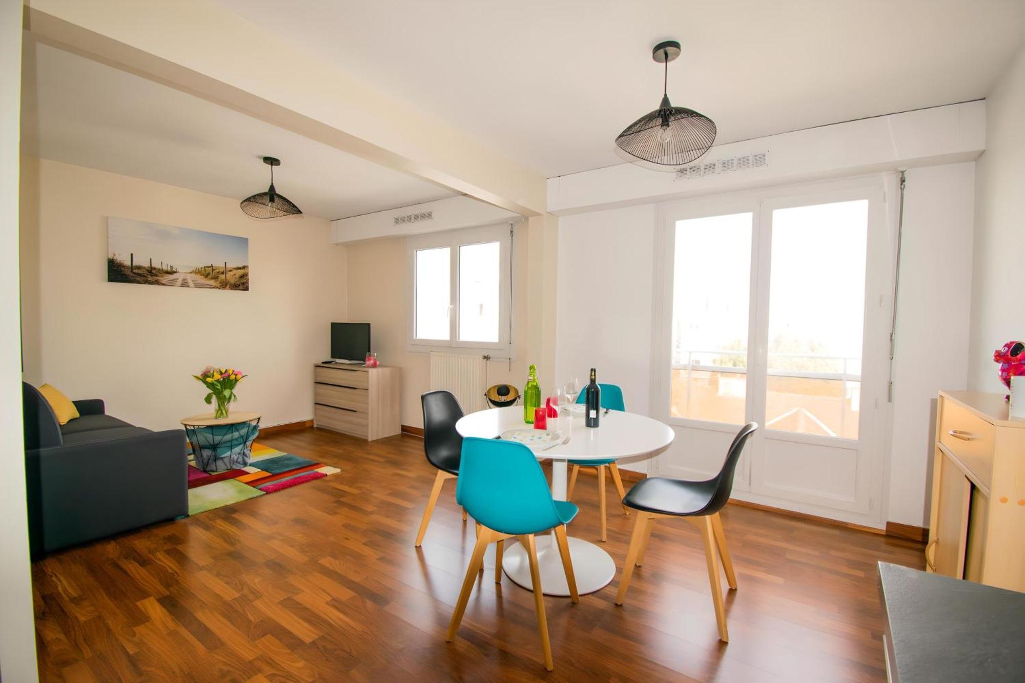 Grand Studio Avec Parking A 10 Minutes Des Plages Lorient Exterior photo
